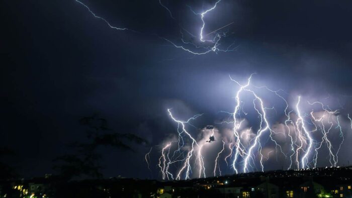 lightnings during nighttime